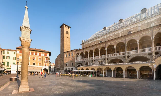 Piazza delle Erbea og Palazzo della Ragione