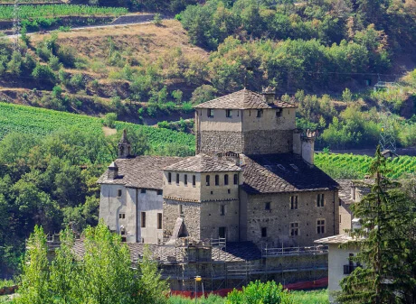 Castello Sarriod de La Tour