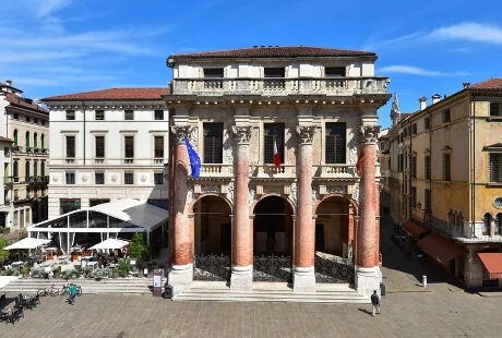 Vicenzas rådhus, Loggia del Capitaniato